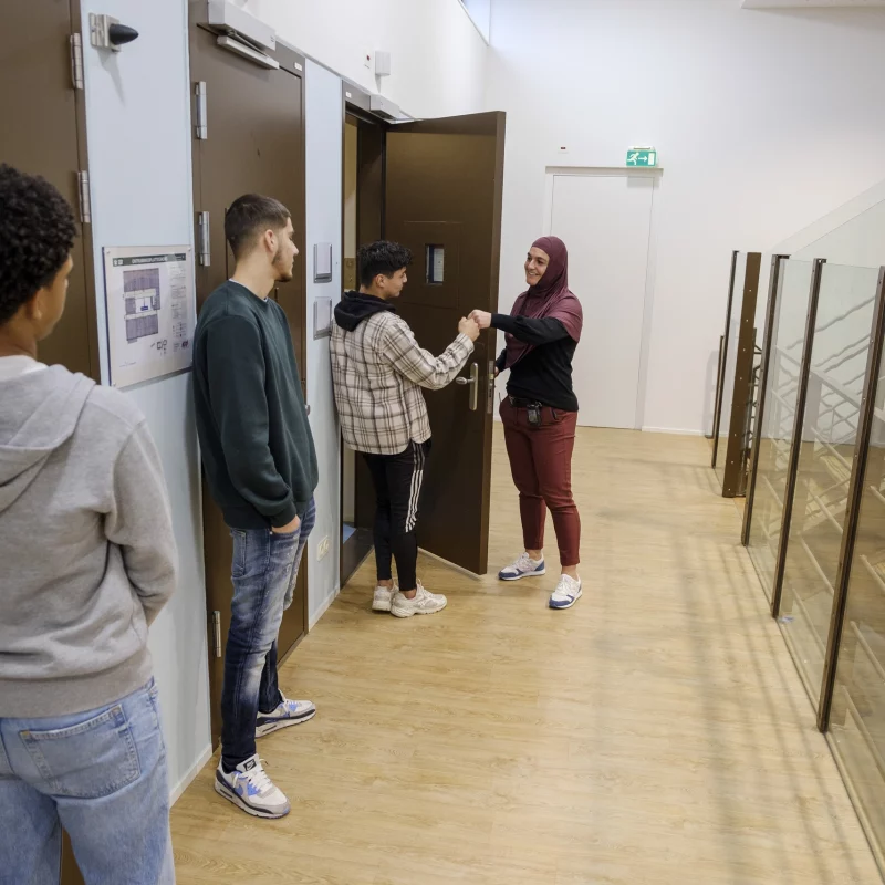 Insluiten op kamer